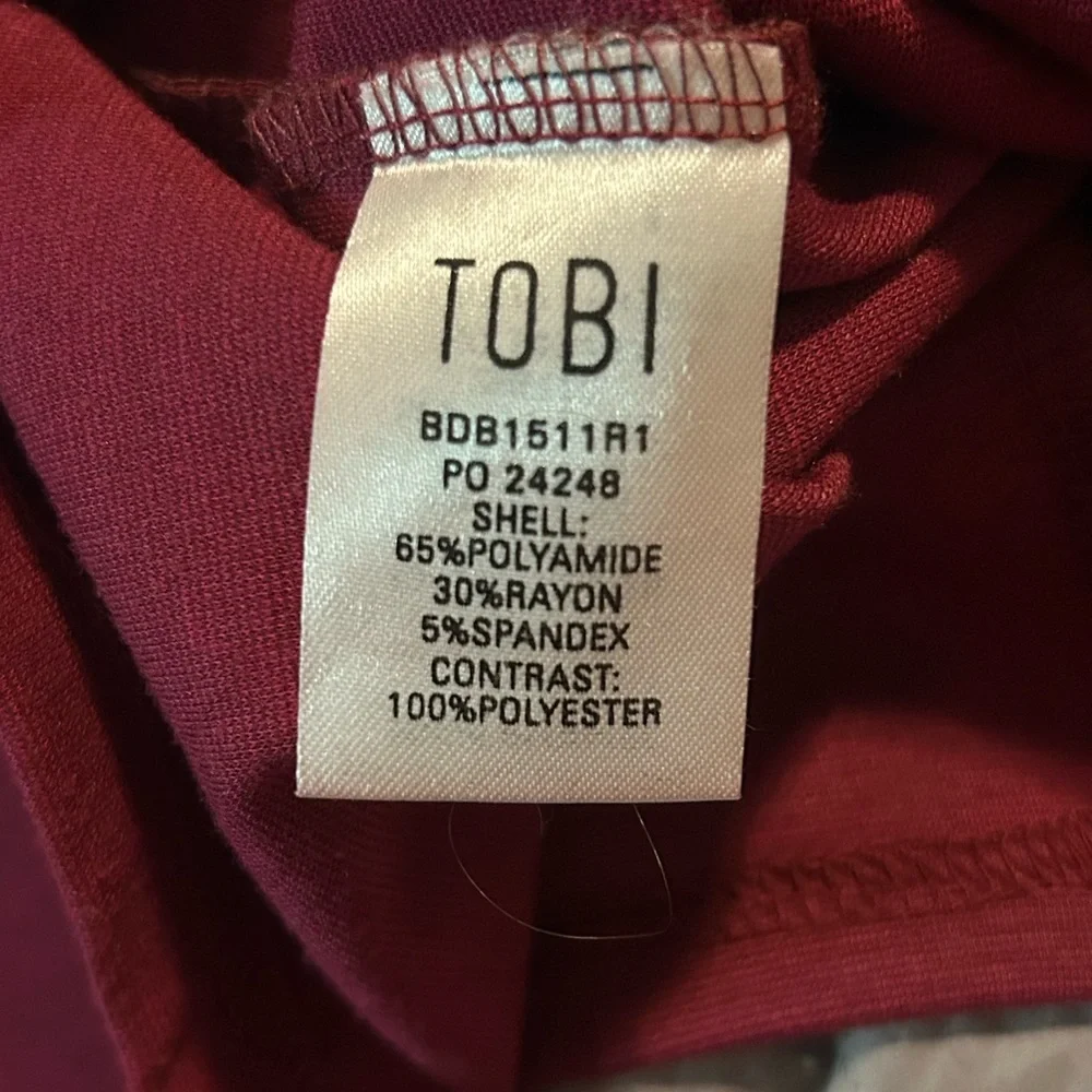 TOBI High Neck Backless Maroon Bodycon Dress w/ See-Thru Lace - Picture 12 of 13